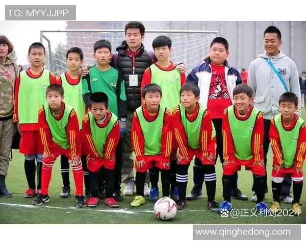 国旗下的足球巨星们展现激情与荣耀的精彩瞬间